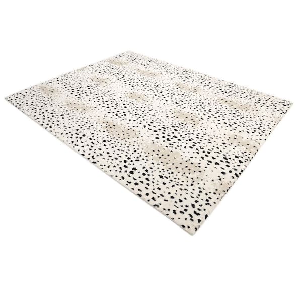 Louis Ivory 6 ft. x 9 ft. Animal Indoor Area Rug
