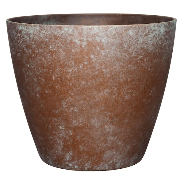 CHG CLASSIC HOME & GARDEN Vogue 8 in. Weathered Copper Resin Planter