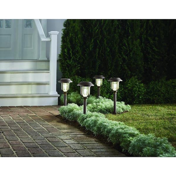 Hampton Bay Savannah 25 Lumens 2-Tone Bronze and Brass LED Diecast Outdoor  Solar Path Light Set with Vintage Bulb (4-Pack) NXT-C4000-7 The Home Depot