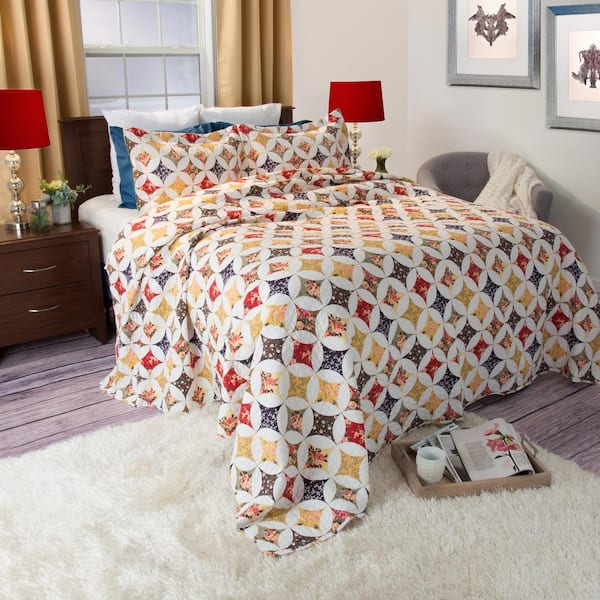 Lavish Home Cassandra Yellow Geometric Twin Quilt