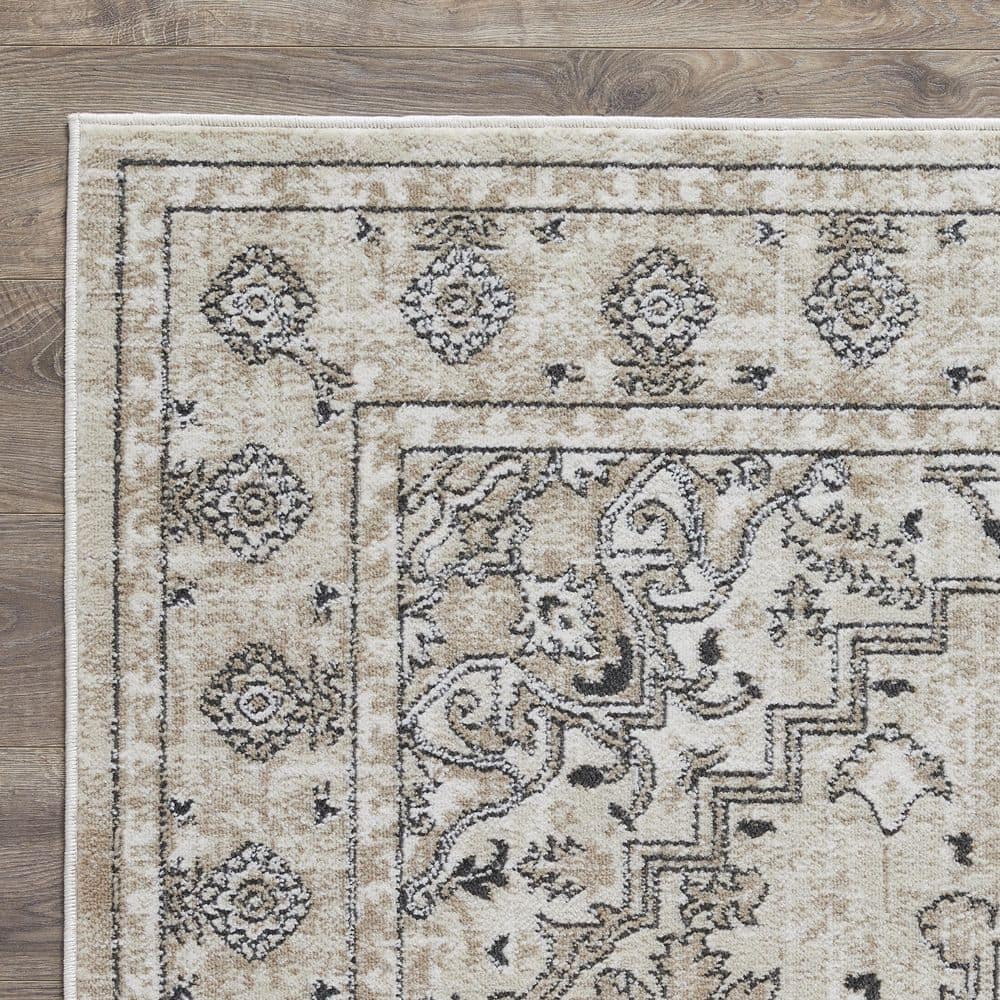 Off-White Floral Medium Pile Synthetic Area Rug 4' x 6'