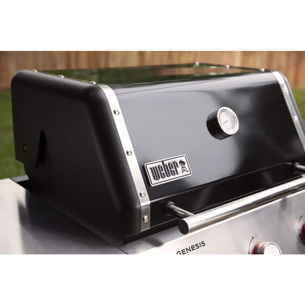 Genesis E-415 Black Porcelain-Enamel 4-Burner Gas Grill