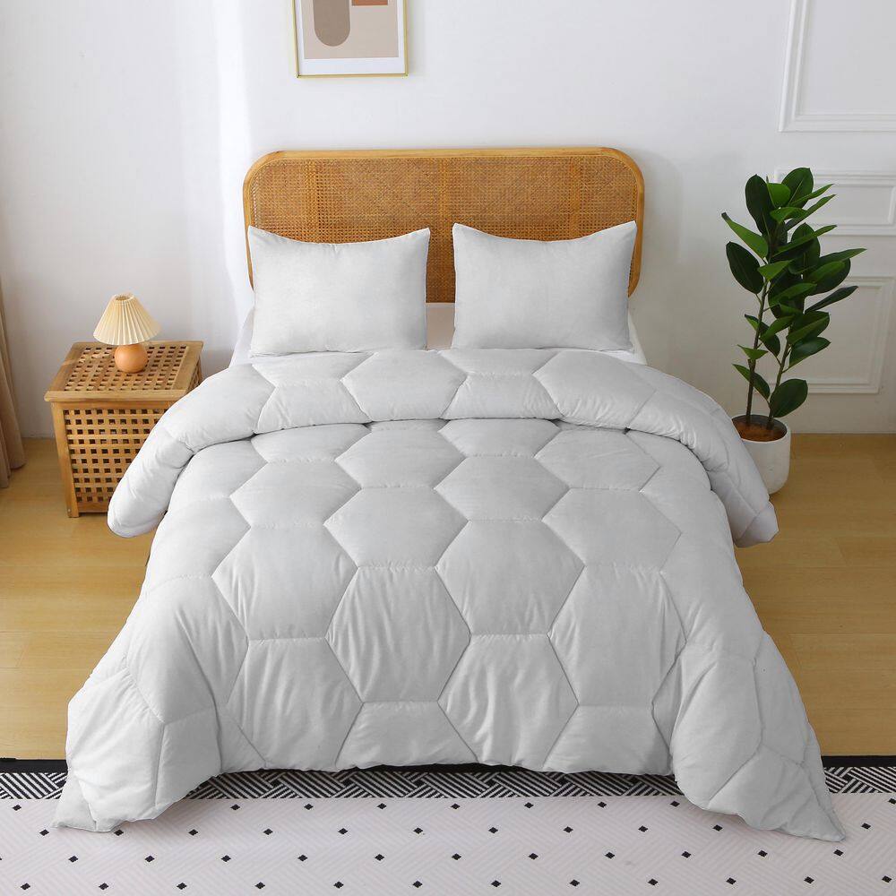 Better Style Home 3-Piece Gray Microfiber Honeycomb King Comforter Set price history on PriceWatchPro