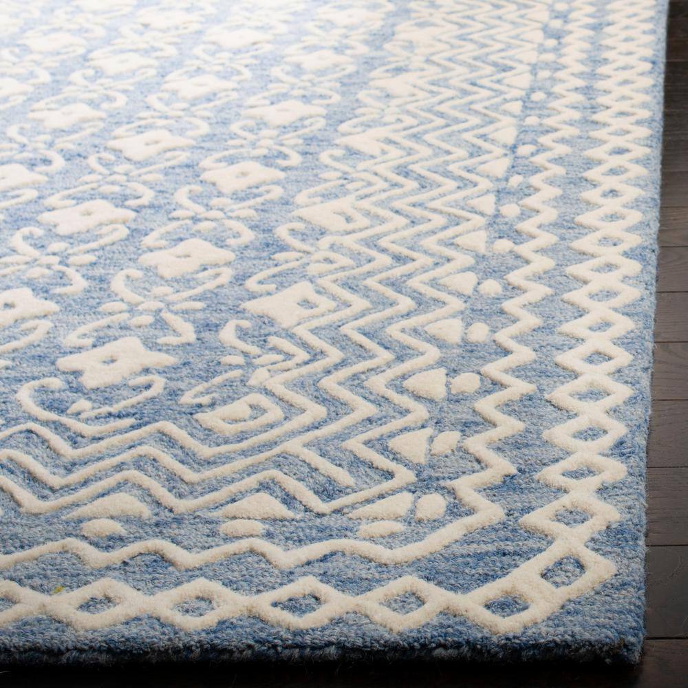 Floral Elegance Blue/Ivory Hand-Tufted Wool Area Rug 4' x 6'