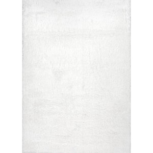 nuLOOM Gynel Solid Shag Snow White 7 ft. x 9 ft. Area Rug OZAS01A-6709