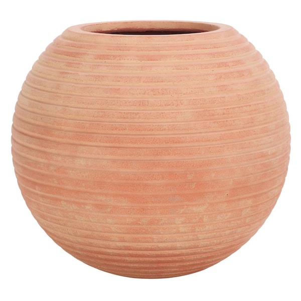 Mora terracotta Ficonstone/Cement Outdoor Planter (20.08 in. W x 17.52 in. H)