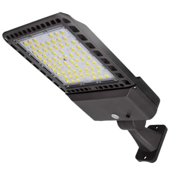 KOAOEIRS Outdoor 1500-Watt Equivalent Integrated LED Bronze 300W Arm Mount Parking Lot Light 39000 Lumens 5000K with Photocell