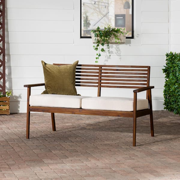 Walker Edison Furniture Company Dark Brown Slatted Acacia Wood Mid-Century Modern Outdoor Loveseat with Bisque Cushions