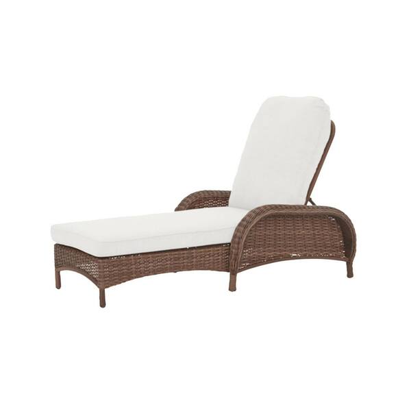 Hampton Bay Beacon Park Brown Wicker Outdoor Patio Chaise Lounge with