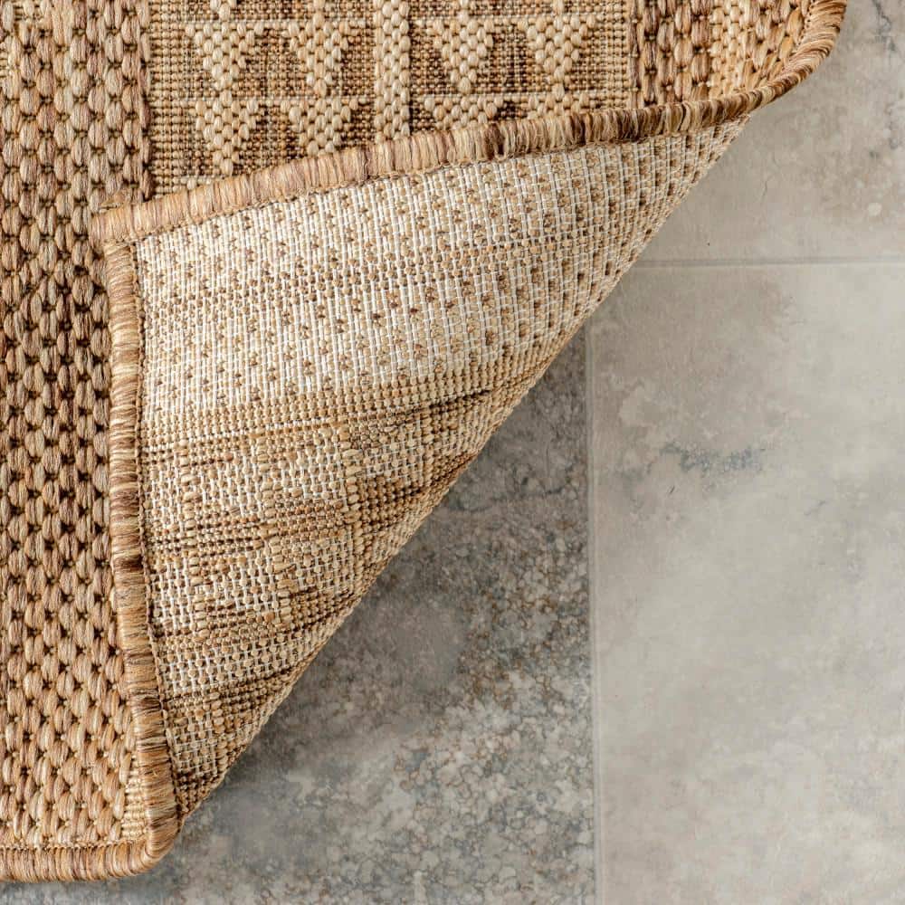 Casual Boho Light Brown Synthetic 2' x 3' Indoor/Outdoor Rug