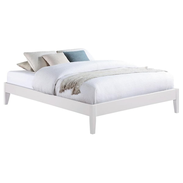 Coaster Hounslow White Wood Frame Queen Platform Bed