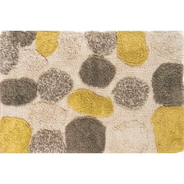 Chesapeake Merchandising Pebbles Willow 20 in. x 30 in. Bath Rug