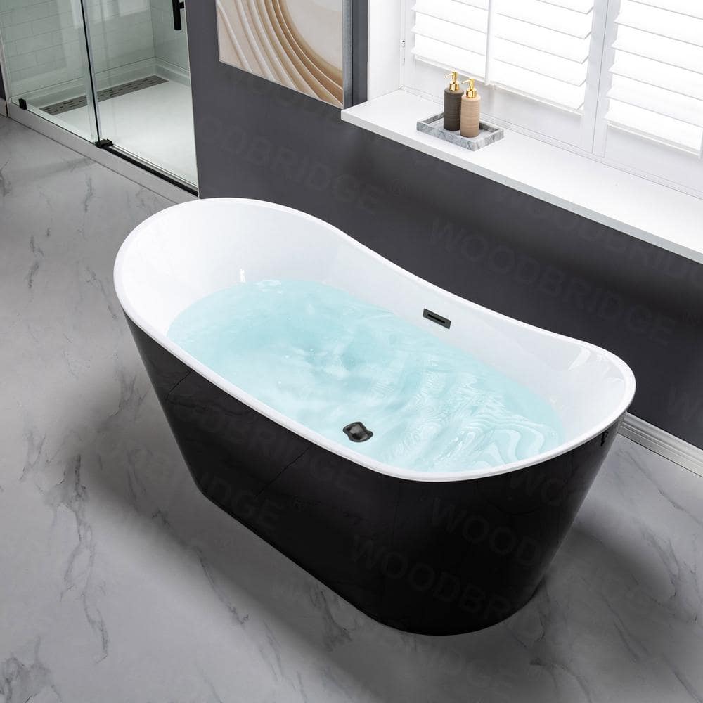67'' x 31.5'' Freestanding Soaking Acrylic Bathtub