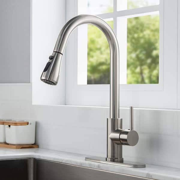 WOODBRIDGE Frankfurt Single-Handle Pull-Down Sprayer Kitchen Faucet ...