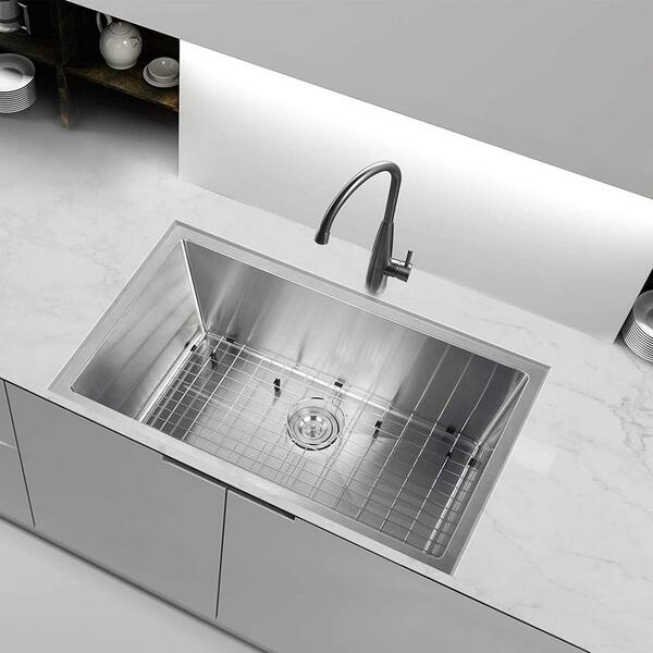 https://images.thdstatic.com/productImages/e6f78290-d9dd-4268-83a7-32f882fe7e34/svn/silver-jimsmaison-undermount-kitchen-sinks-jmdhsks01-3018-1f_600.jpg