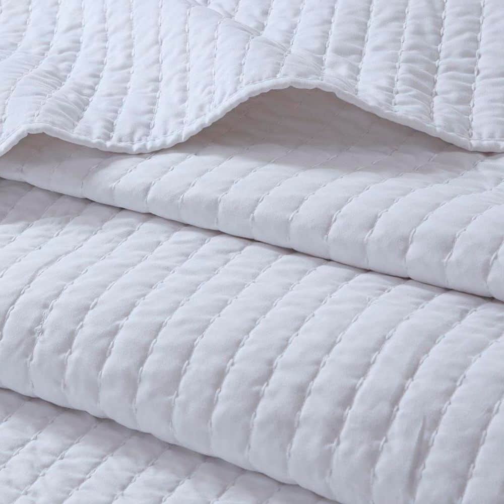 White Twin Reversible Microfiber Quilt Coverlet Set