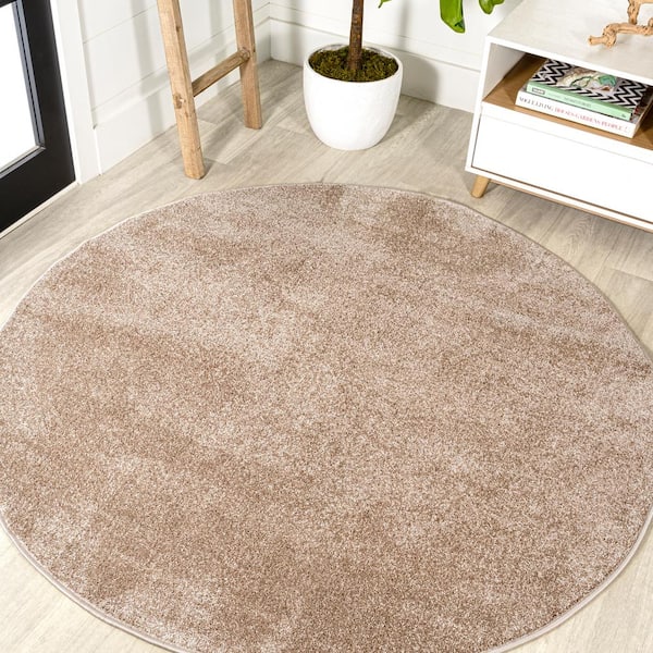 Haze Solid Low-Pile Beige 4 ft. Round Area Rug