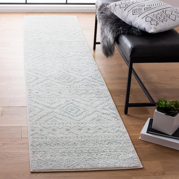Tulum Ivory/Light Gray 2 ft. x 13 ft. Striped Geometric Diamonds Runner Rug