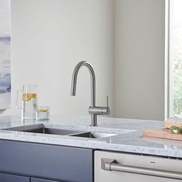 Minta Single-Handle Dual Spray Pull-Out Sprayer Kitchen Faucet 1.75 GPM in SuperSteel InfinityFinish