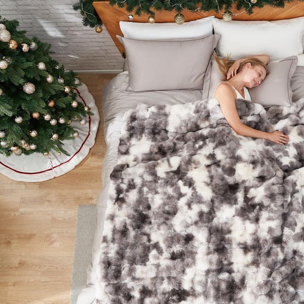 90 in. x 90 in. Taupe Faux Fur Throw Blanket for Couch, Fuzzy Soft Plush Thick Bubble Blanket for Sofa