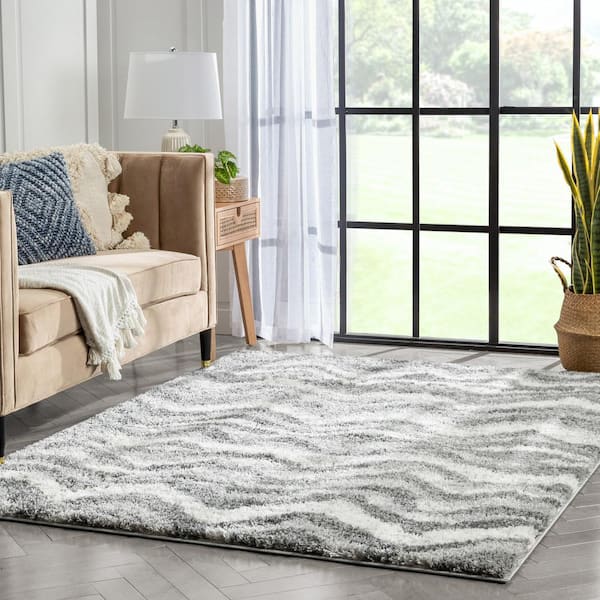 Celeste Tomar Modern Chevron Shag Grey 3 ft. 11 in. x 5 ft. 3 in. Area Rug