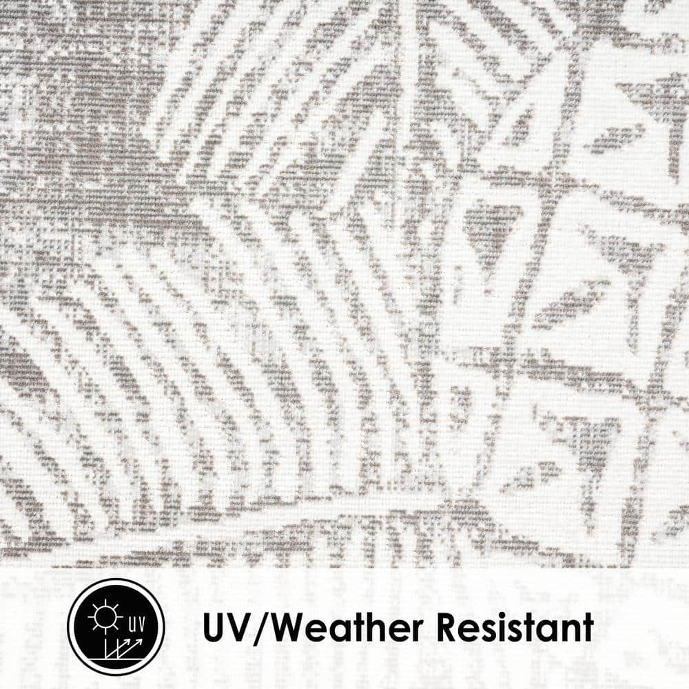 Taupe and Ivory Pineapple 8' x 10' Indoor/Outdoor Rug