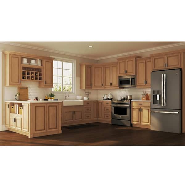 Hampton Bay Hampton Medium Oak Raised Panel Assembled Drawer Base Kitchen Cabinet With Drawer Glides 18 In X 34 5 In X 24 In Kdb18 Mo The Home Depot