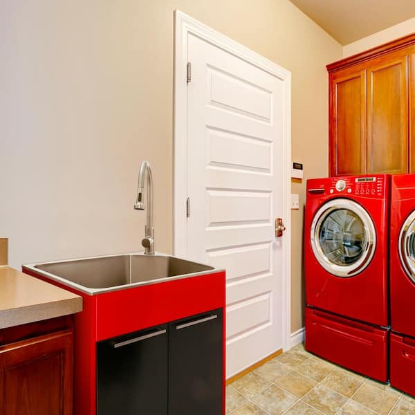 https://images.thdstatic.com/productImages/e7247656-8eb0-4257-b20f-f48f754f064d/svn/red-and-black-presenza-utility-sinks-75977-c3_600.jpg