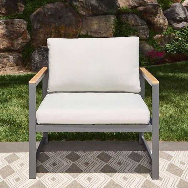 Outdoor discount statement chair