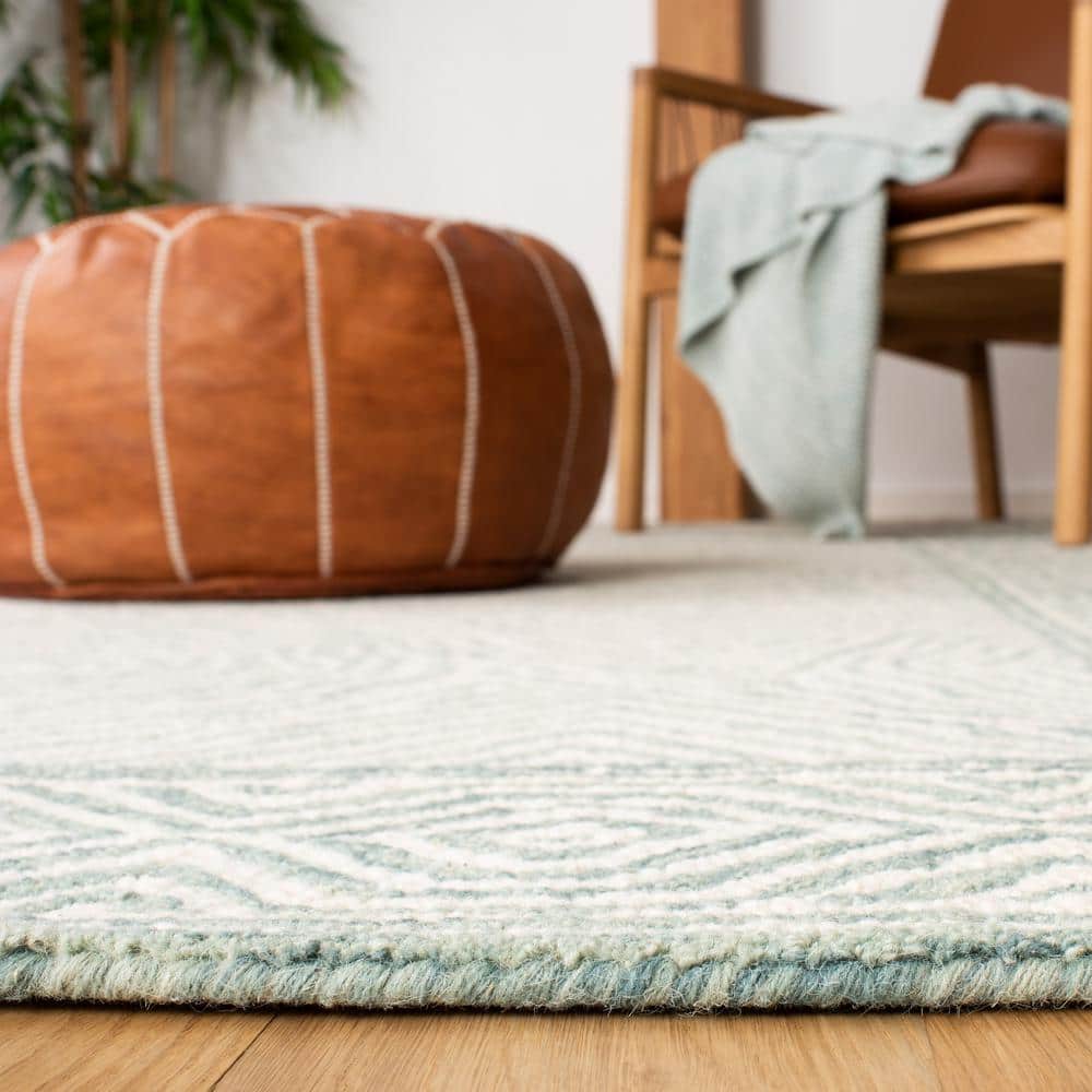 Handmade Blue and White Wool Tufted Rectangular Area Rug, 9' x 12'