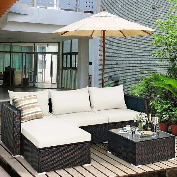 Outdoor sectional best sale with umbrella