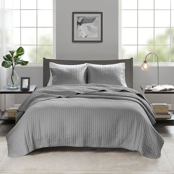Jaxson 2-Piece Grey Polyester Twin/Twin XL Quilt Set