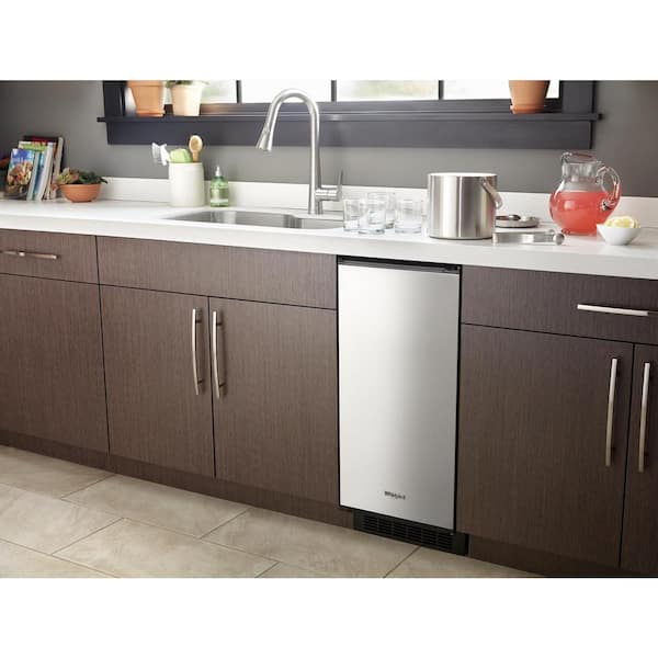 15 in. 50 lb. Built-In Ice Maker in Fingerprint Resistant Stainless Steel