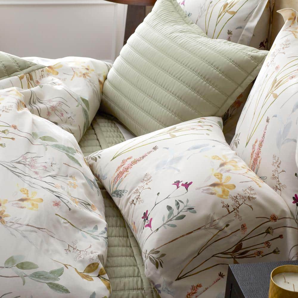 https://images.thdstatic.com/productImages/e75bb788-9d21-498e-8dbb-83f3363934cd/svn/the-company-store-duvet-covers-50935d-k-multi-a0_1000.jpg