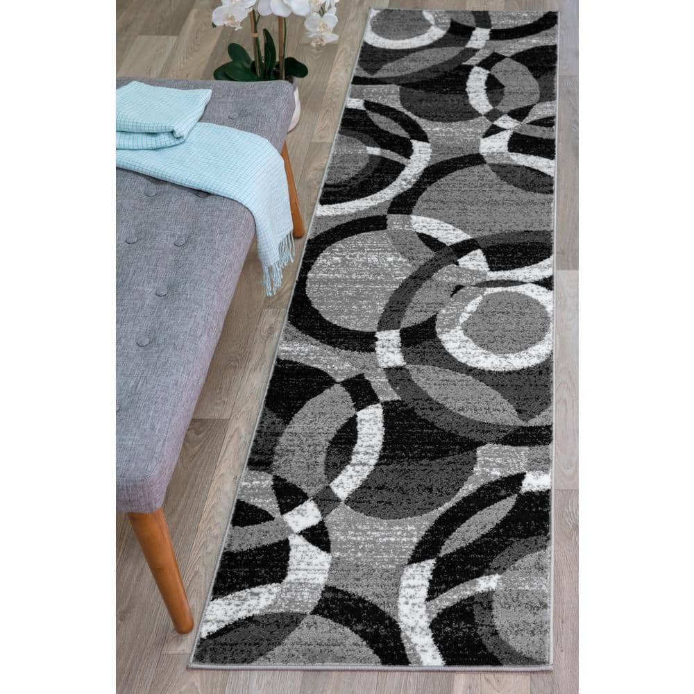 Gray Geometric Circles Stain-Resistant Runner Rug 2'7" x 8'