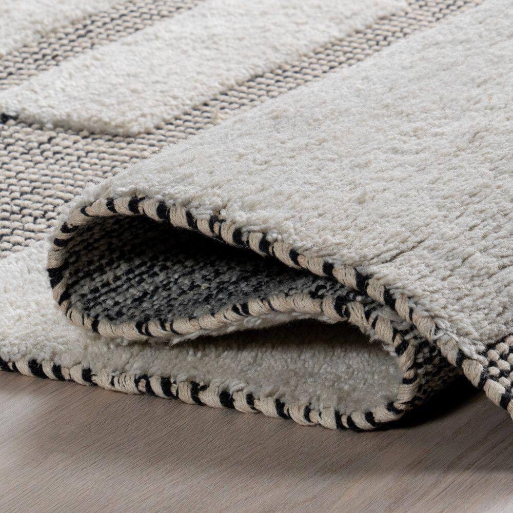 Ivory and Gray Tufted Wool Cotton Rectangular Area Rug
