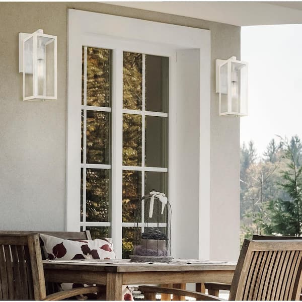 Newport 14.9 in. 1-Light White Outdoor Wall Sconce