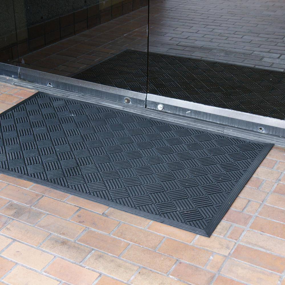 Dura-Scraper Black Rubber 3' x 5' Outdoor Entrance Mat
