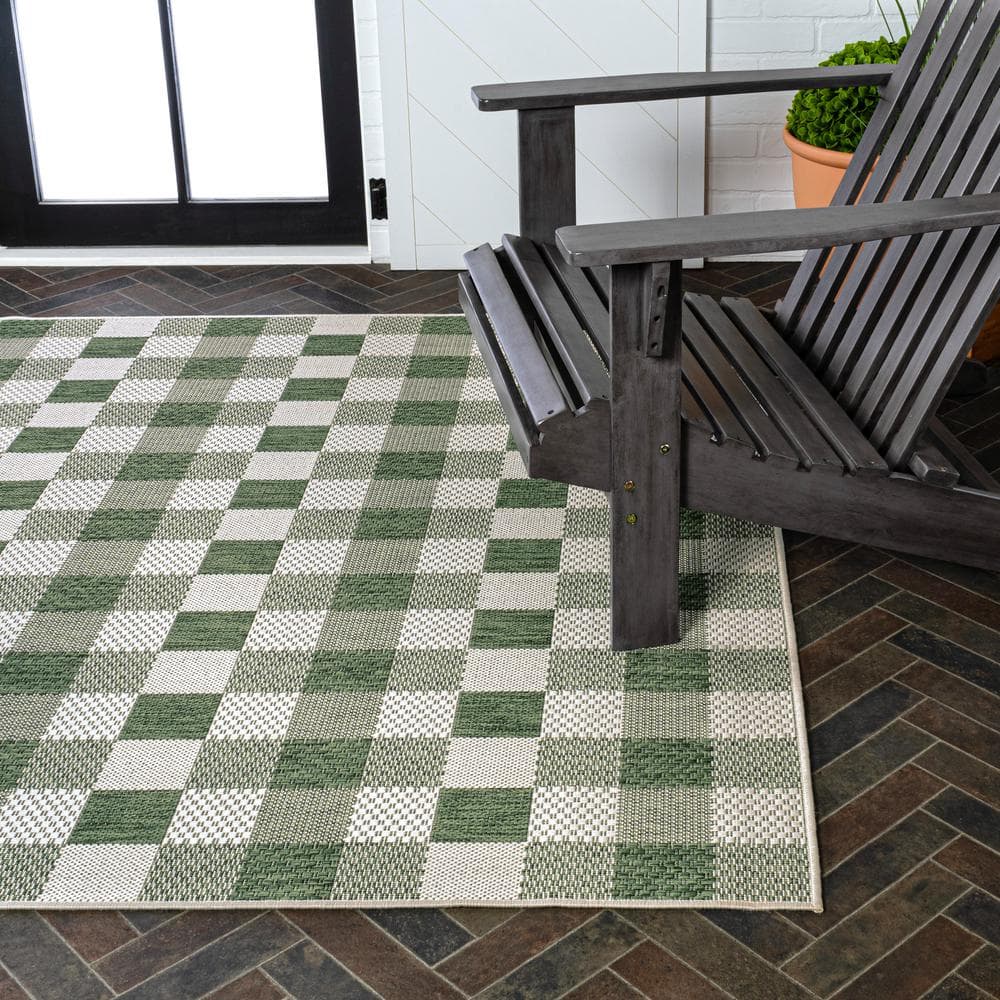 Darcy Green and Cream Geometric Synthetic Indoor/Outdoor Area Rug