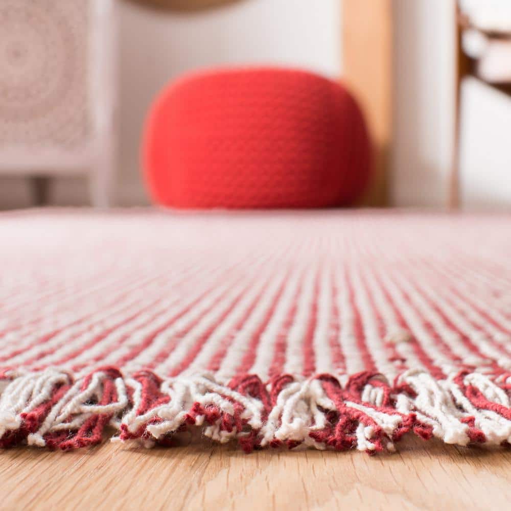 Ivory and Red Cotton 4' Square Handwoven Montauk Rug