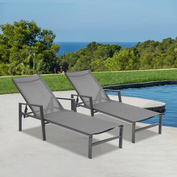 gray lounge chair outdoor