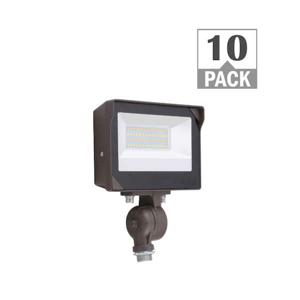 ETI LIGHTING 50-Watt Equivalent 2000 Lumens Bronze Integrated LED Flood Light Adjustable CCT and Photocell (10-Pack)