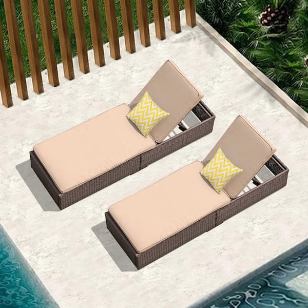 Freestyle Super Patio Wicker Outdoor Lounge Chair with Beige