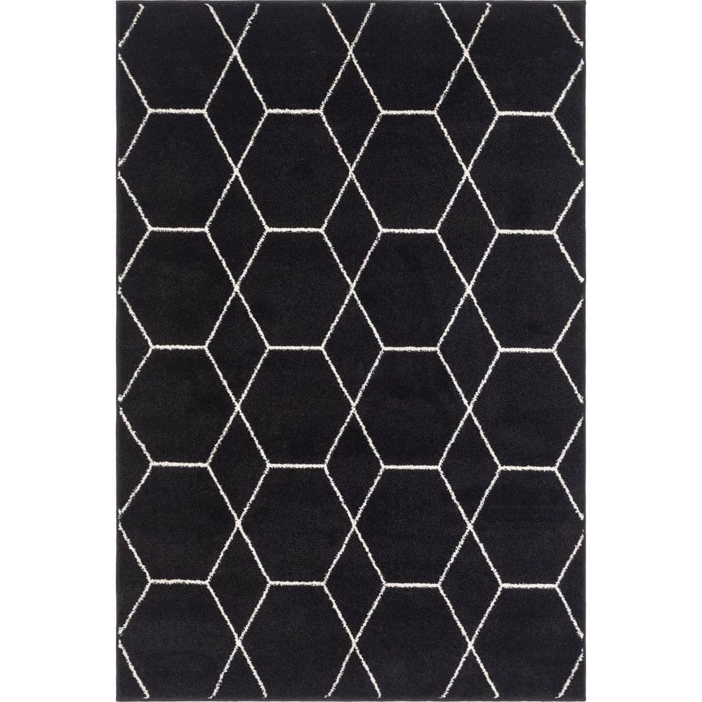 Black Ivory Trellis Synthetic 4'1" x 6'1" Easy-Care Area Rug