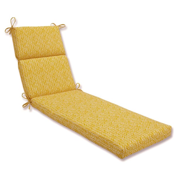 Pillow Perfect 21 x 28.5 Outdoor Chaise Lounge Cushion in Yellow/Ivory Herringbone