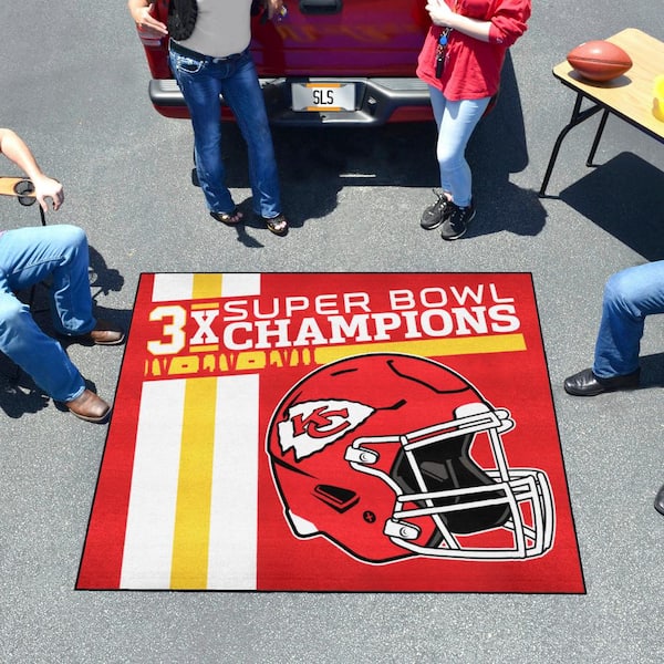 27 Red and White NFL Kansas City Chiefs X-Fit Round Mat