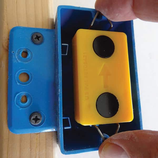 Calculated Industries Blind Mark Magnetic Drywall Electrical Box Locating Tool (3-Piece)
