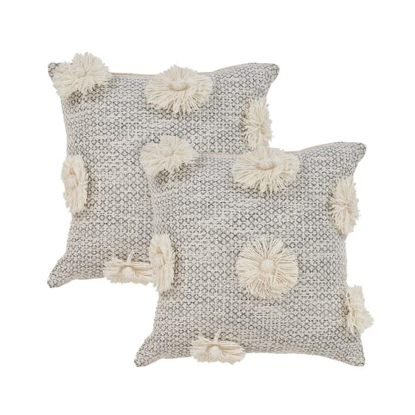 LR Home Wendy Gray/Ivory Floral 100% Cotton 18 in. x 18 in. Throw Pillow (Set of 2)