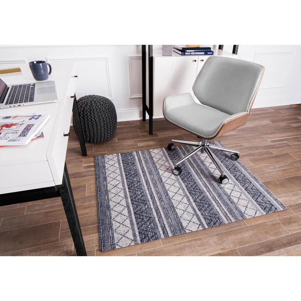 Alesund 40" x 54" Gray and Beige Polyester Chair Mat
