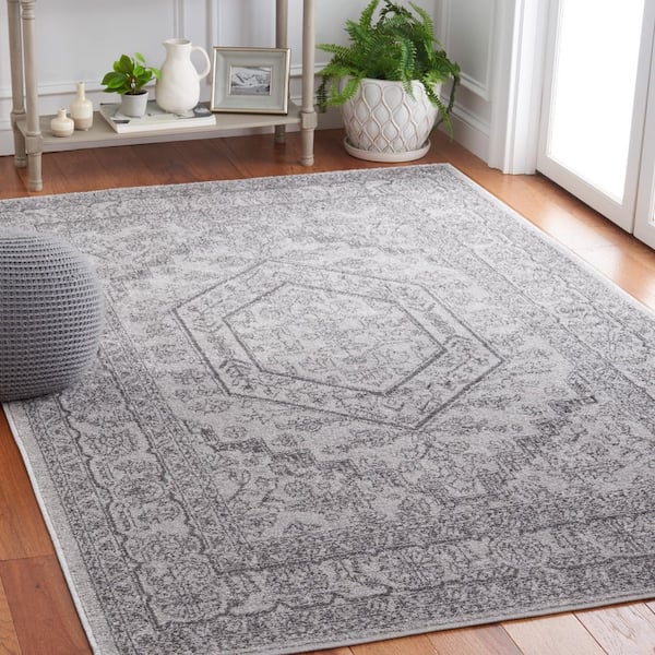 Adirondack Light Gray/Dark Gray 4 ft. x 4 ft. Border Medallion Square Area Rug